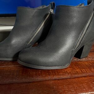 Black Ankle Boots with Zipper